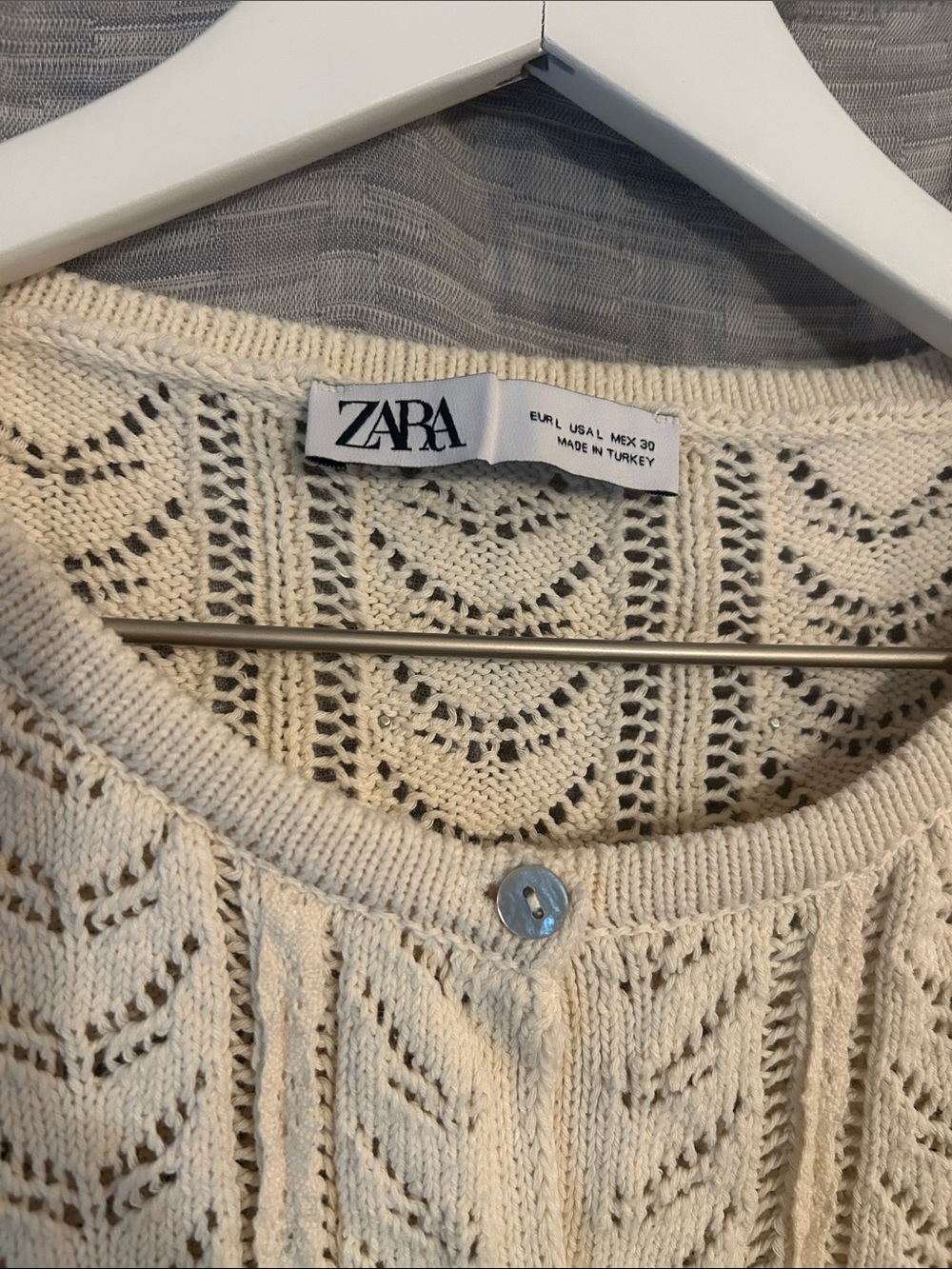 Zara Open-Knit Button Front Short Sleeve Cardigan. Size Large - Picture 3 of 12